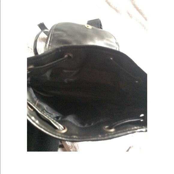 Leather back pack - Picture 4 of 4